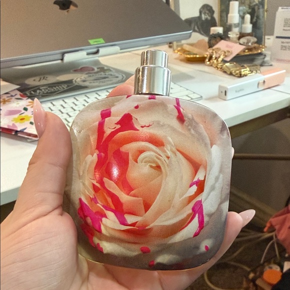 Neon Rose Fragrance Spray - Picture 3 of 3
